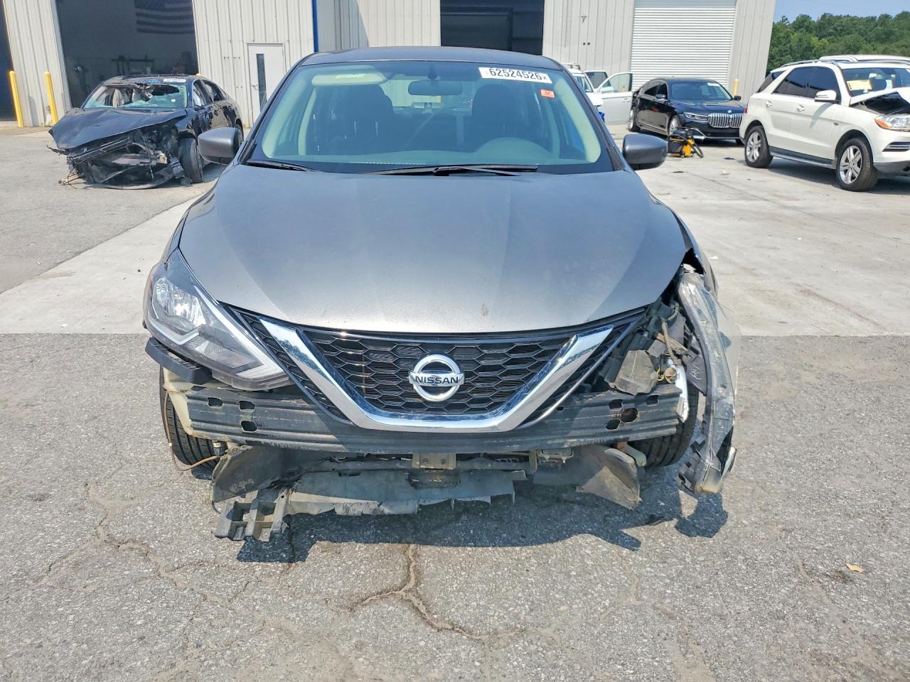 2018 Nissan Sentra S - zdjęcie 5