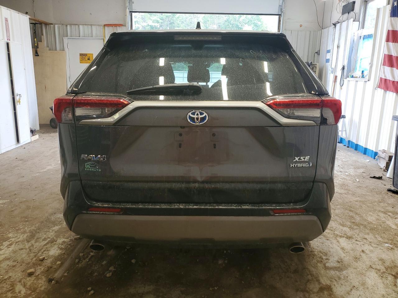 2020 Toyota Rav4 Xse - zdjęcie 6
