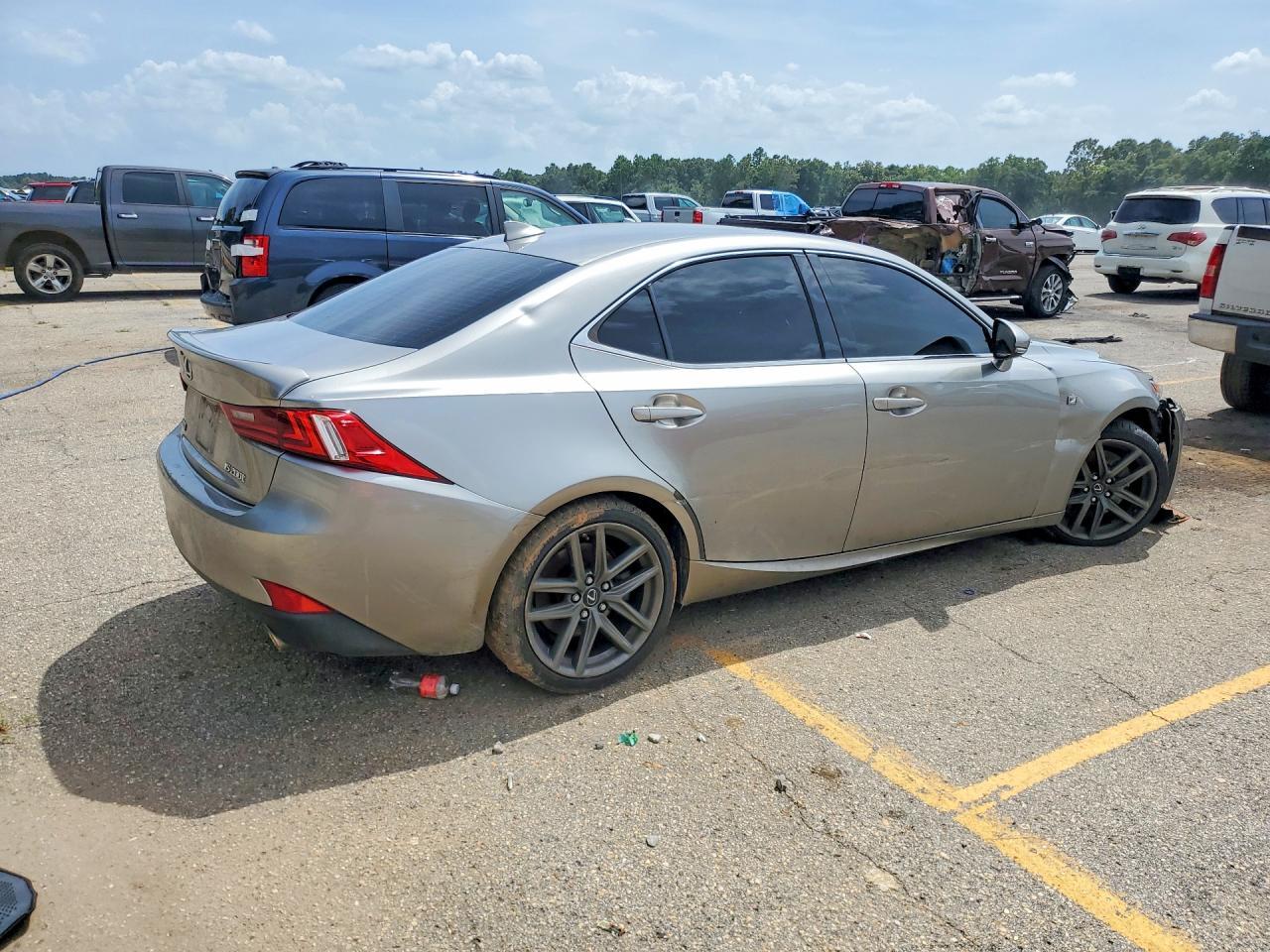 2016 Lexus Is 200T - zdjęcie 3