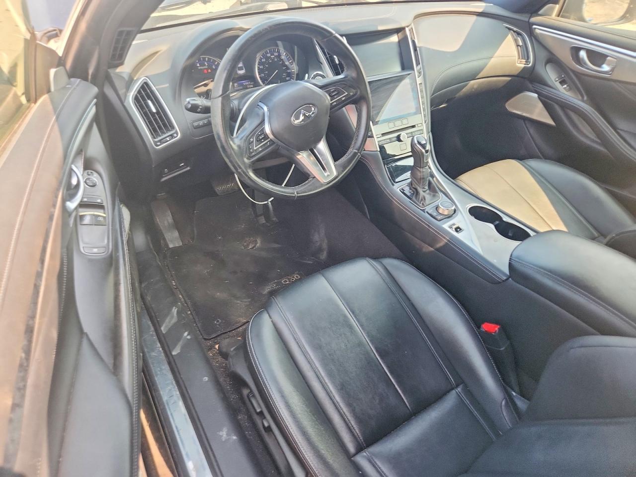2018 Infiniti Q60 3.0T Luxe - zdjęcie 8