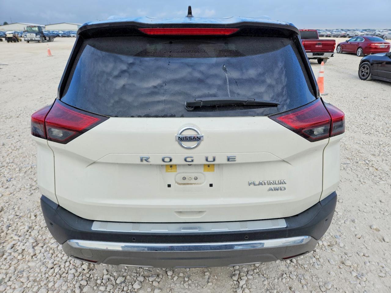 2021 Nissan Rogue Platinum - zdjęcie 6