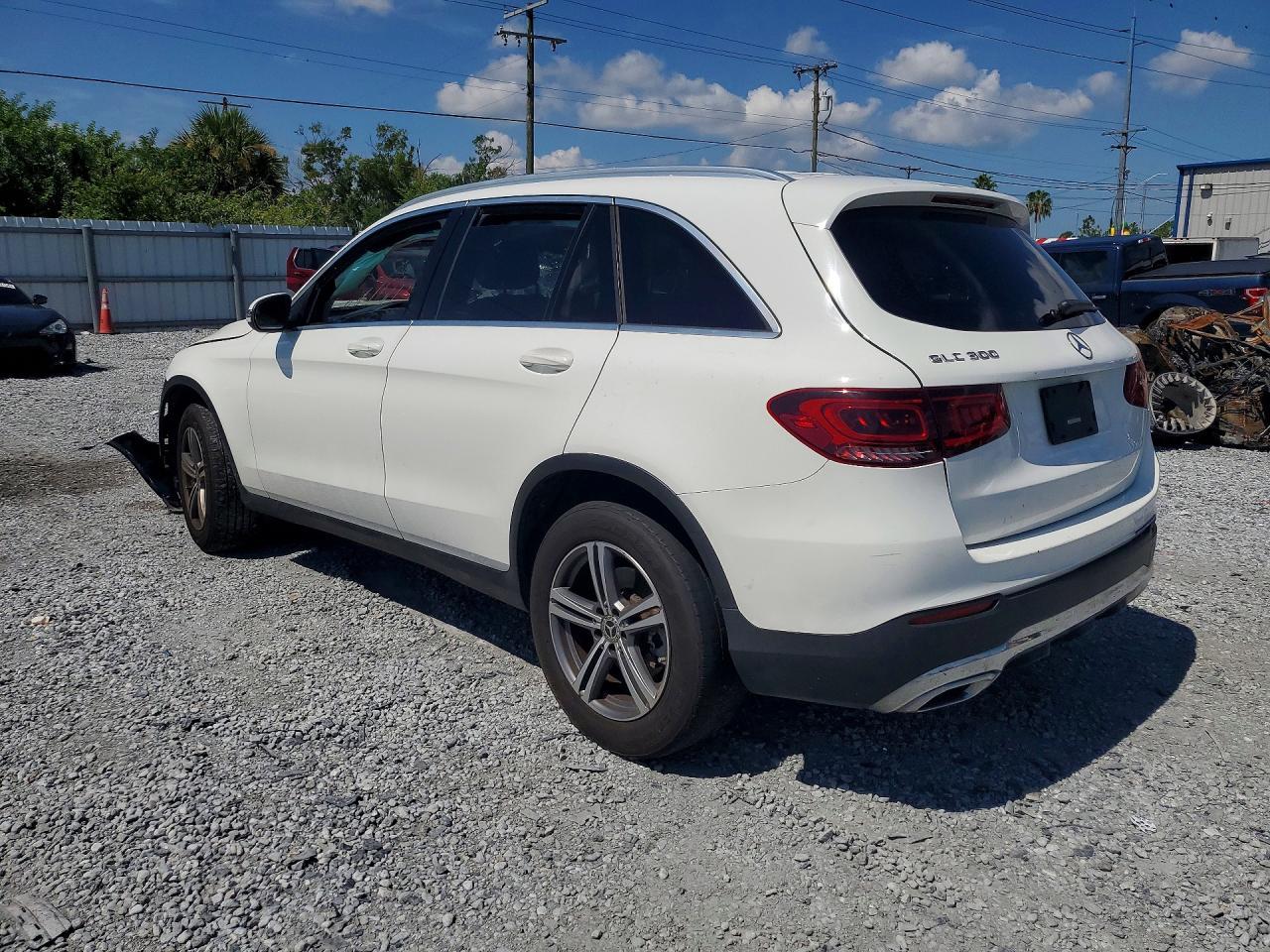 2020 Mercedes-Benz Glc 300 - zdjęcie 2