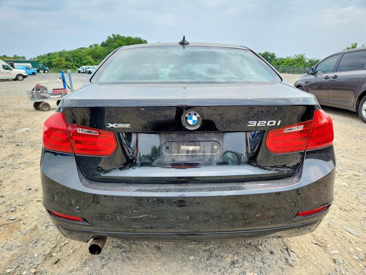 2014 BMW 320 I xDrive - zdjęcie 6