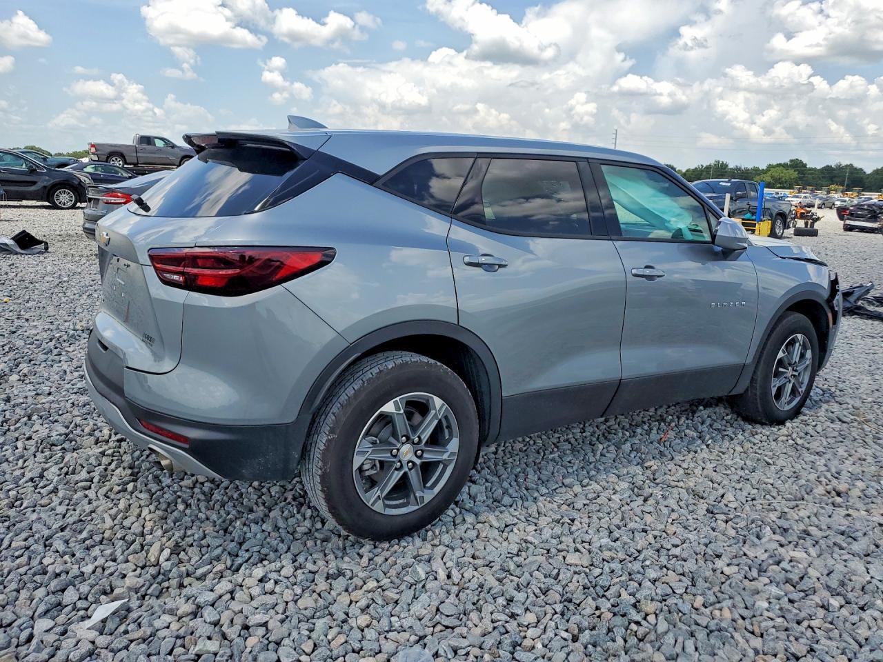 2025 Chevrolet Blazer 2Lt - zdjęcie 3