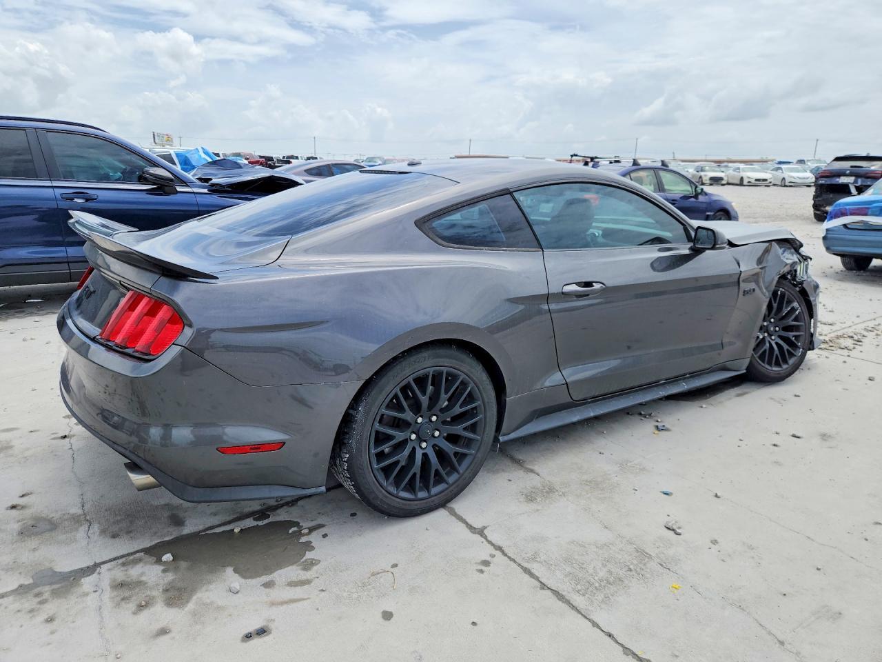2016 Ford Mustang Gt - zdjęcie 3