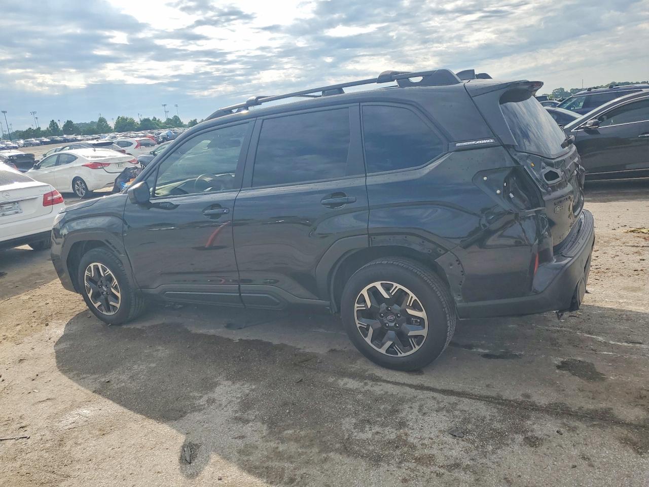 2025 Subaru Forester Premium - zdjęcie 3
