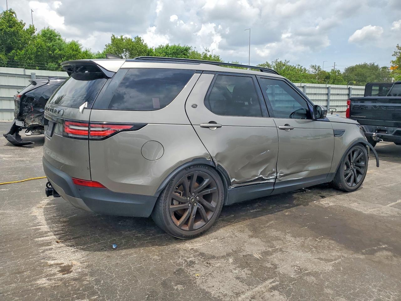2018 Land Rover Discovery Hse Luxury - zdjęcie 3