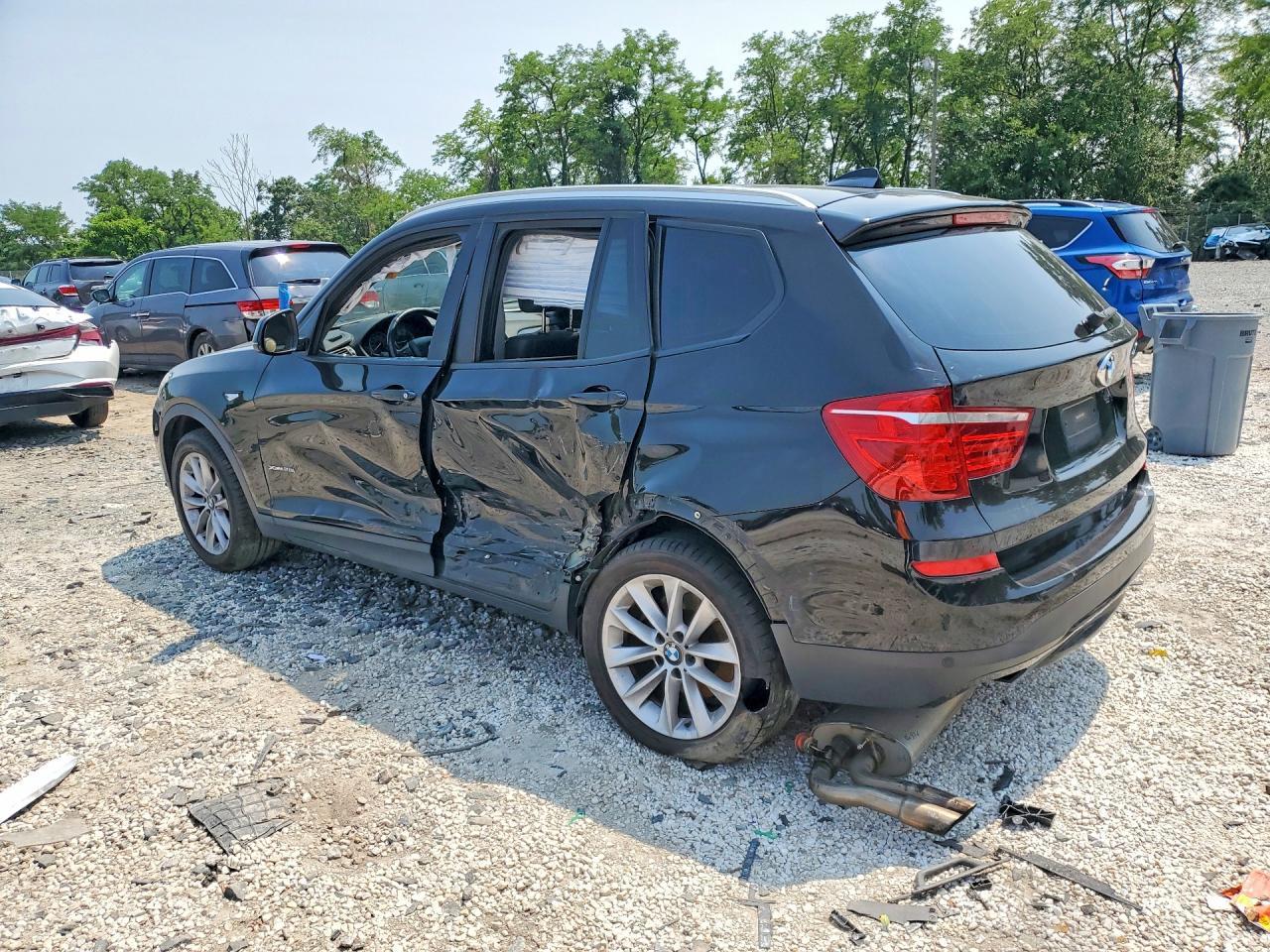 2017 BMW X3 xDrive28I - zdjęcie 2