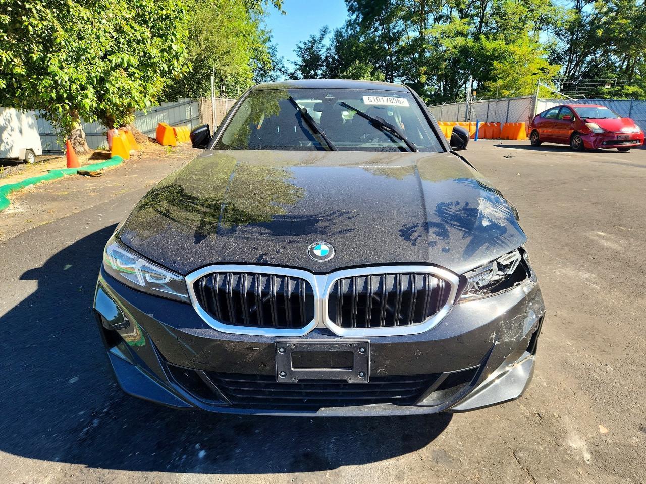 2024 BMW Seria 3 330i - zdjęcie 5