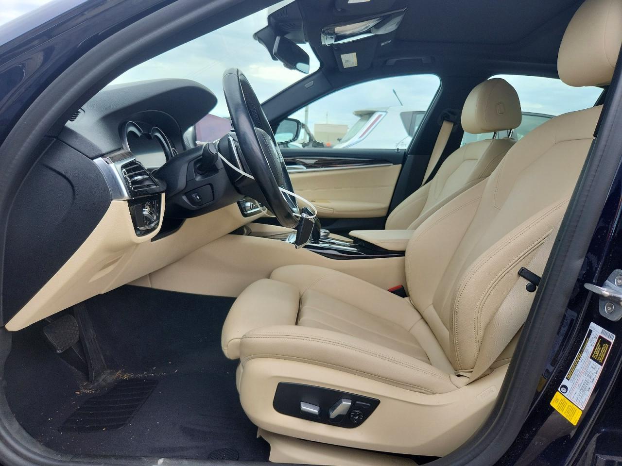 2019 BMW 530 I - zdjęcie 7