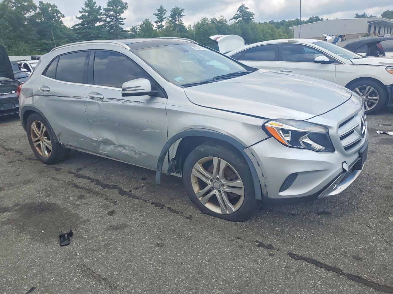 2015 Mercedes-Benz Gla 250 4Matic - zdjęcie 4