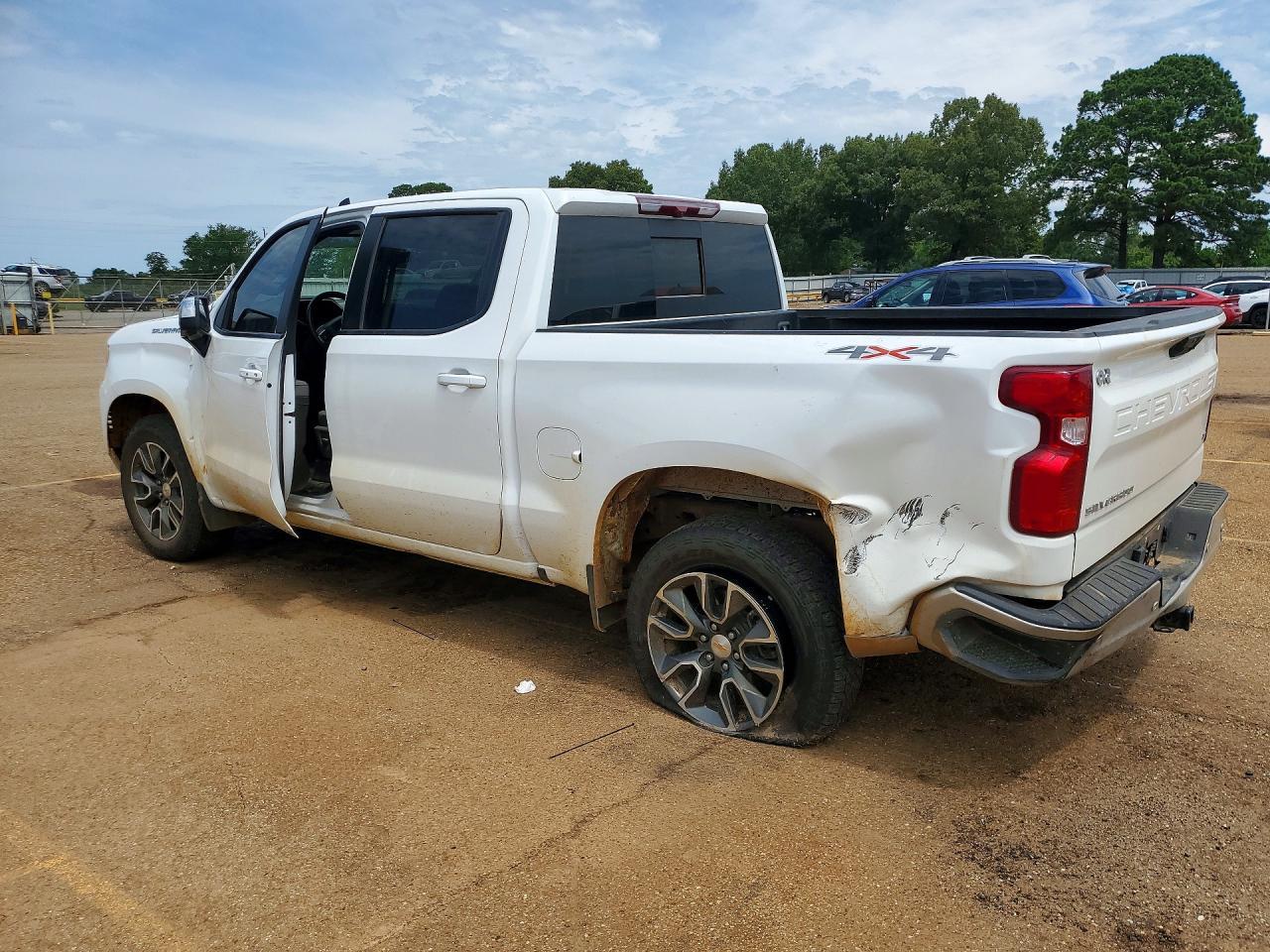 2025 Chevrolet Silverado K1500 Lt - zdjęcie 2