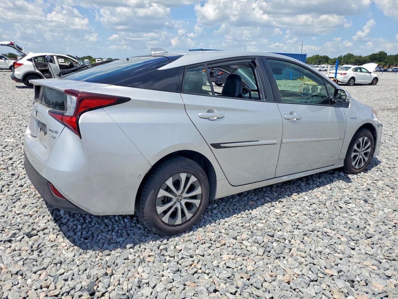 2020 Toyota Prius Xle Awd-E - zdjęcie 3
