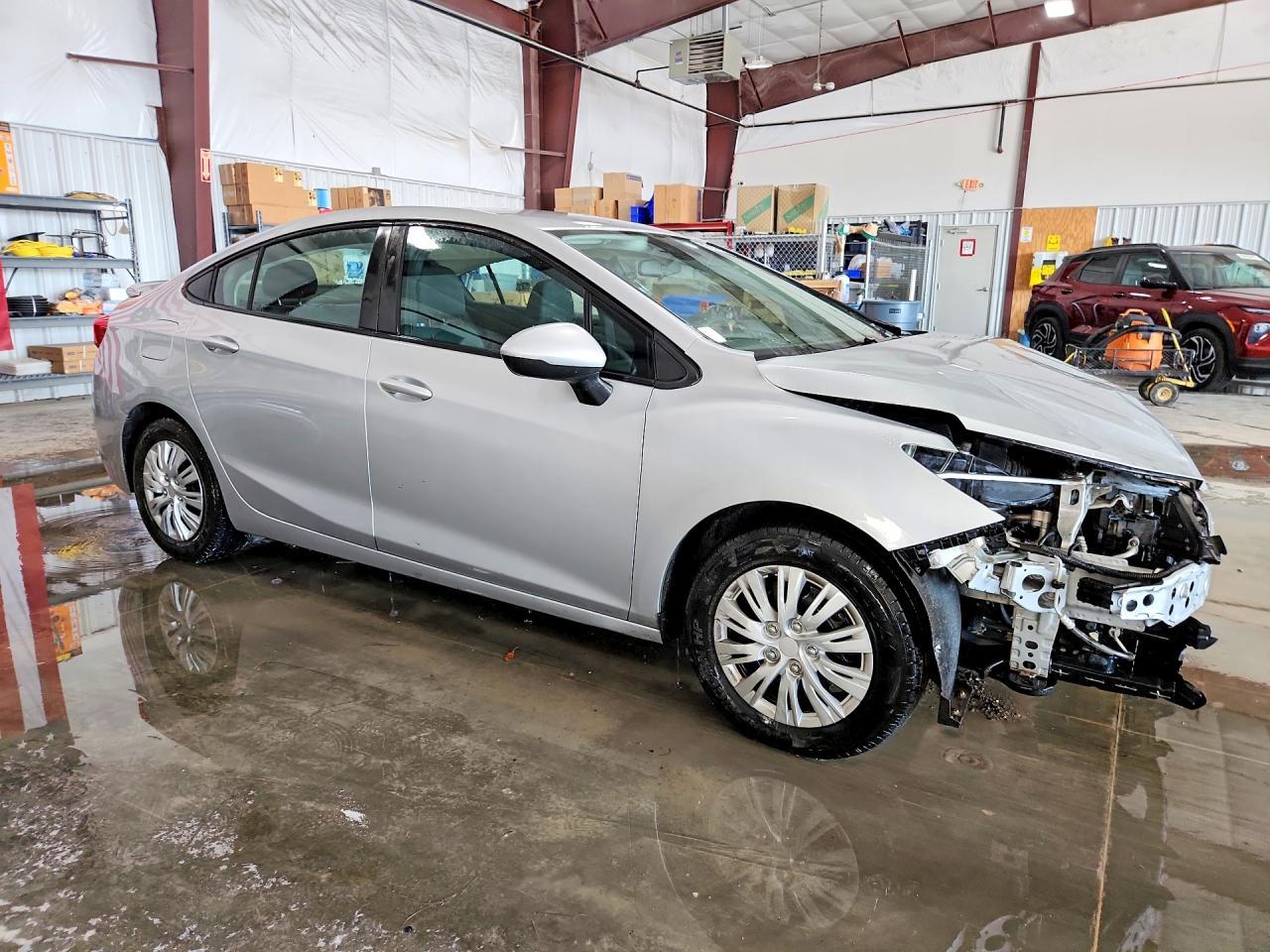2017 Chevrolet Cruze Ls - zdjęcie 4