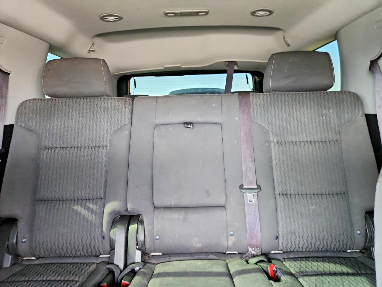 2017 Chevrolet Tahoe C1500 Ls - zdjęcie 10