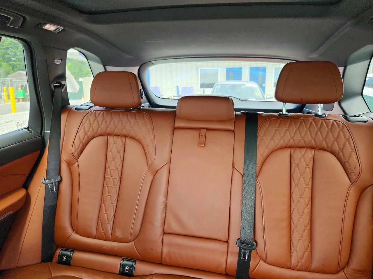 2026 BMW X5 xDrive50E - zdjęcie 10