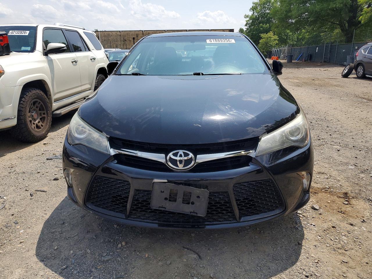 2017 Toyota Camry Se - zdjęcie 5