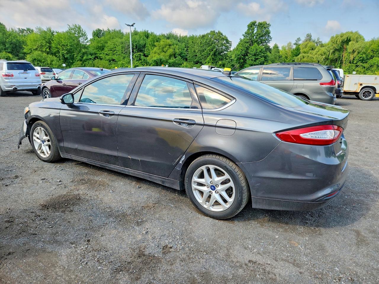 2015 Ford Fusion Se - zdjęcie 2