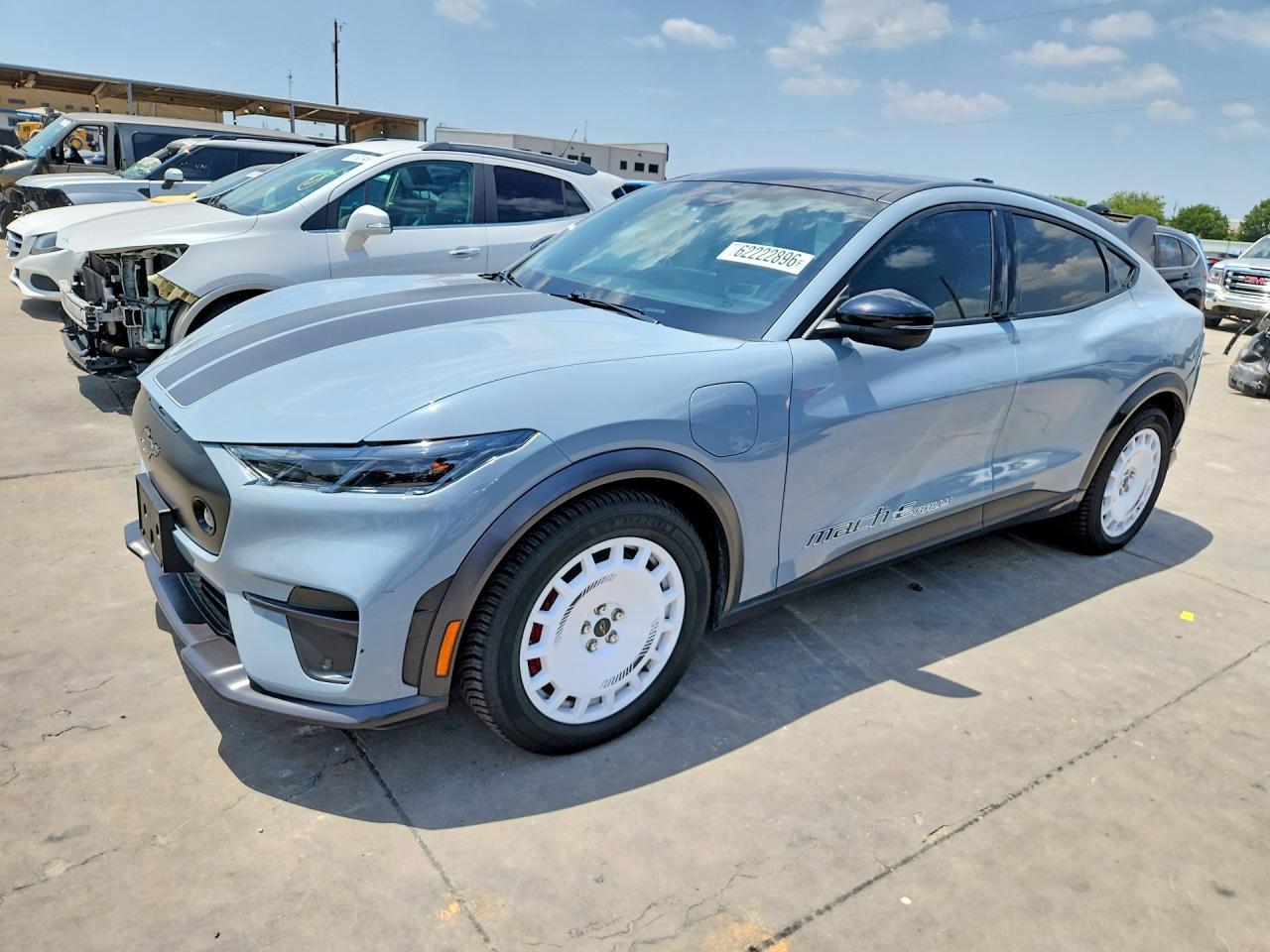 2025 Ford Mustang Mach-E Gt - zdjęcie główne