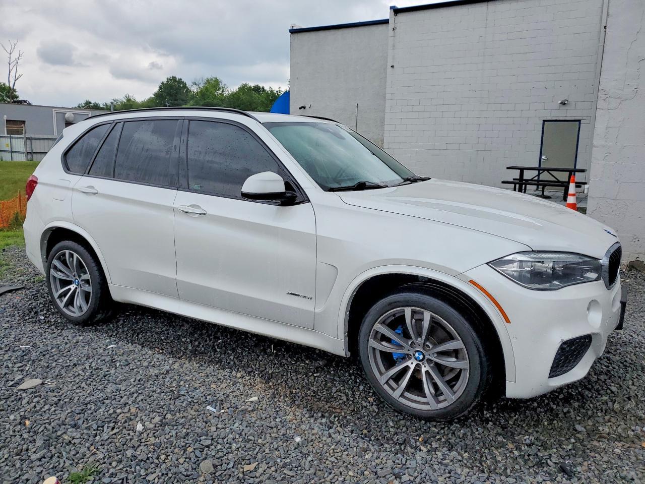 2016 BMW X5 xDrive35I - zdjęcie 4