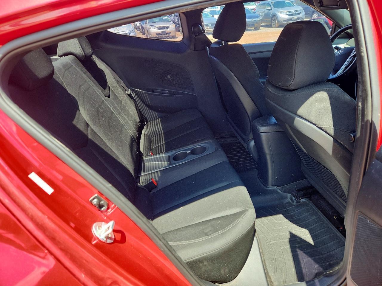 2017 Hyundai Veloster Value Edition - zdjęcie 10
