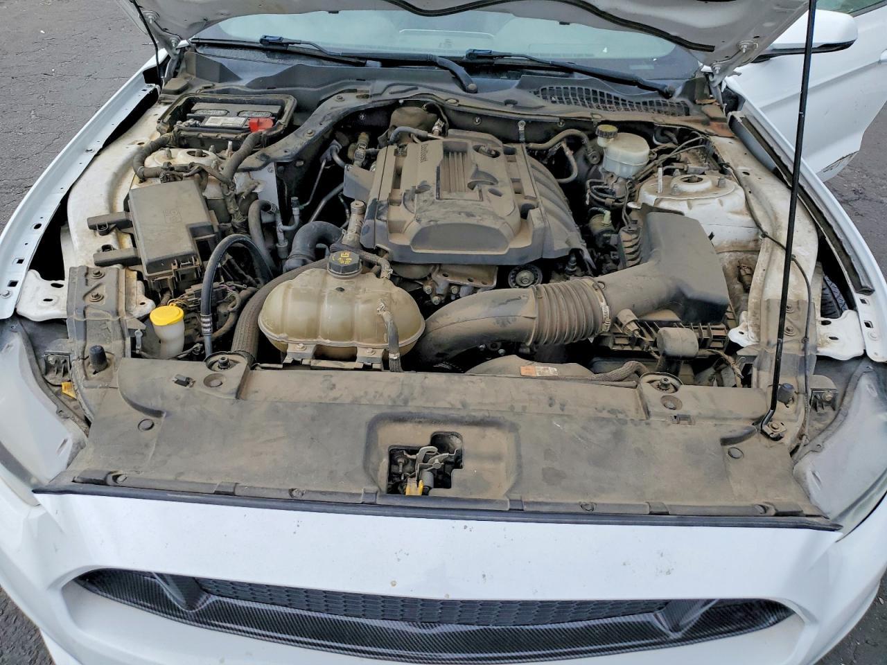 2017 Ford Mustang - zdjęcie 11