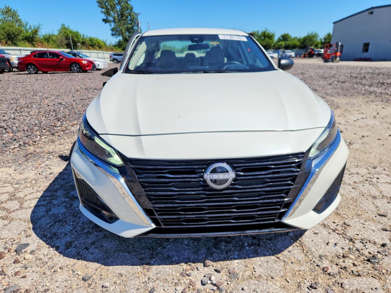 2025 Nissan Altima Sv - zdjęcie 5