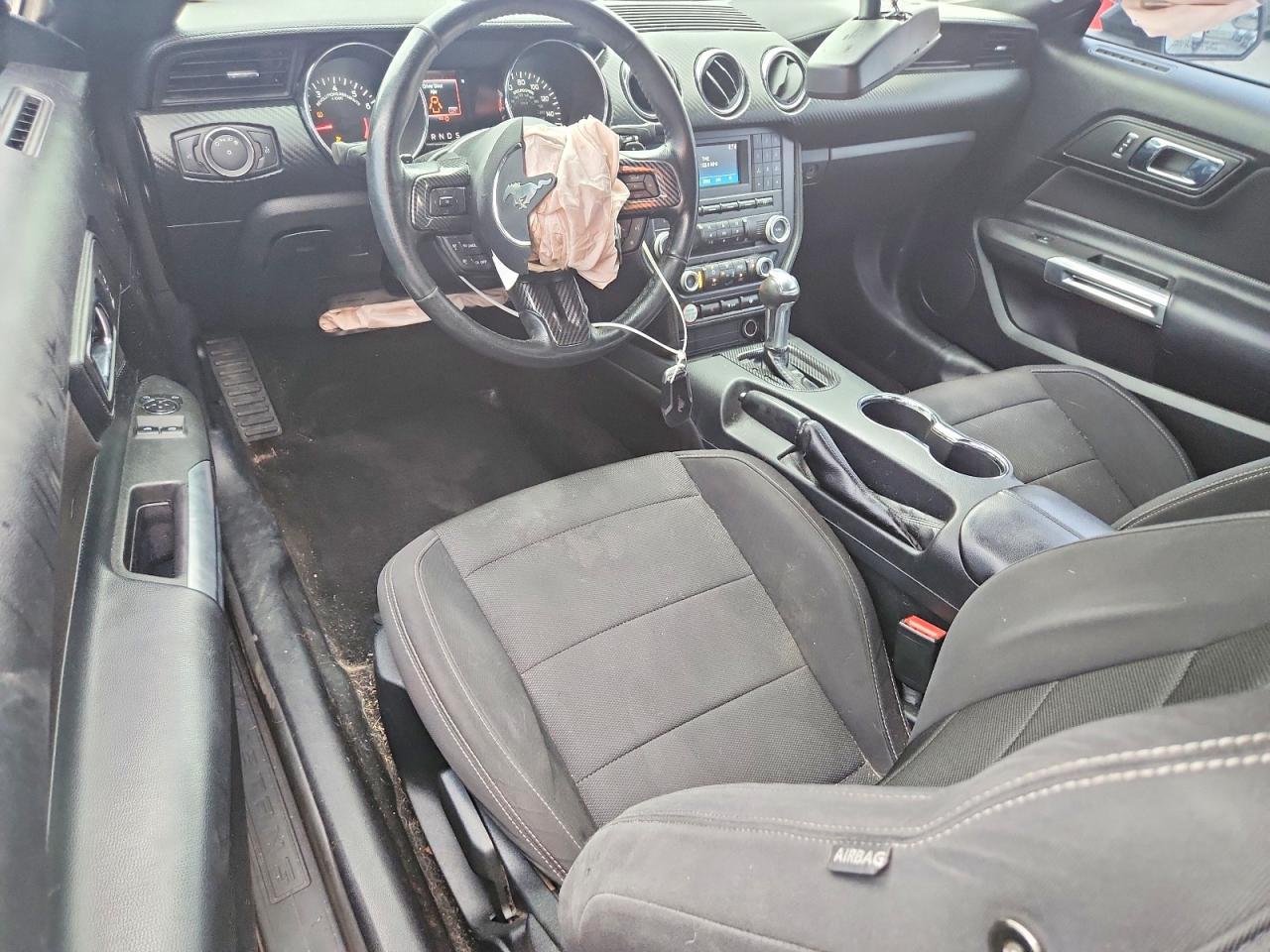 2016 Ford Mustang - zdjęcie 8
