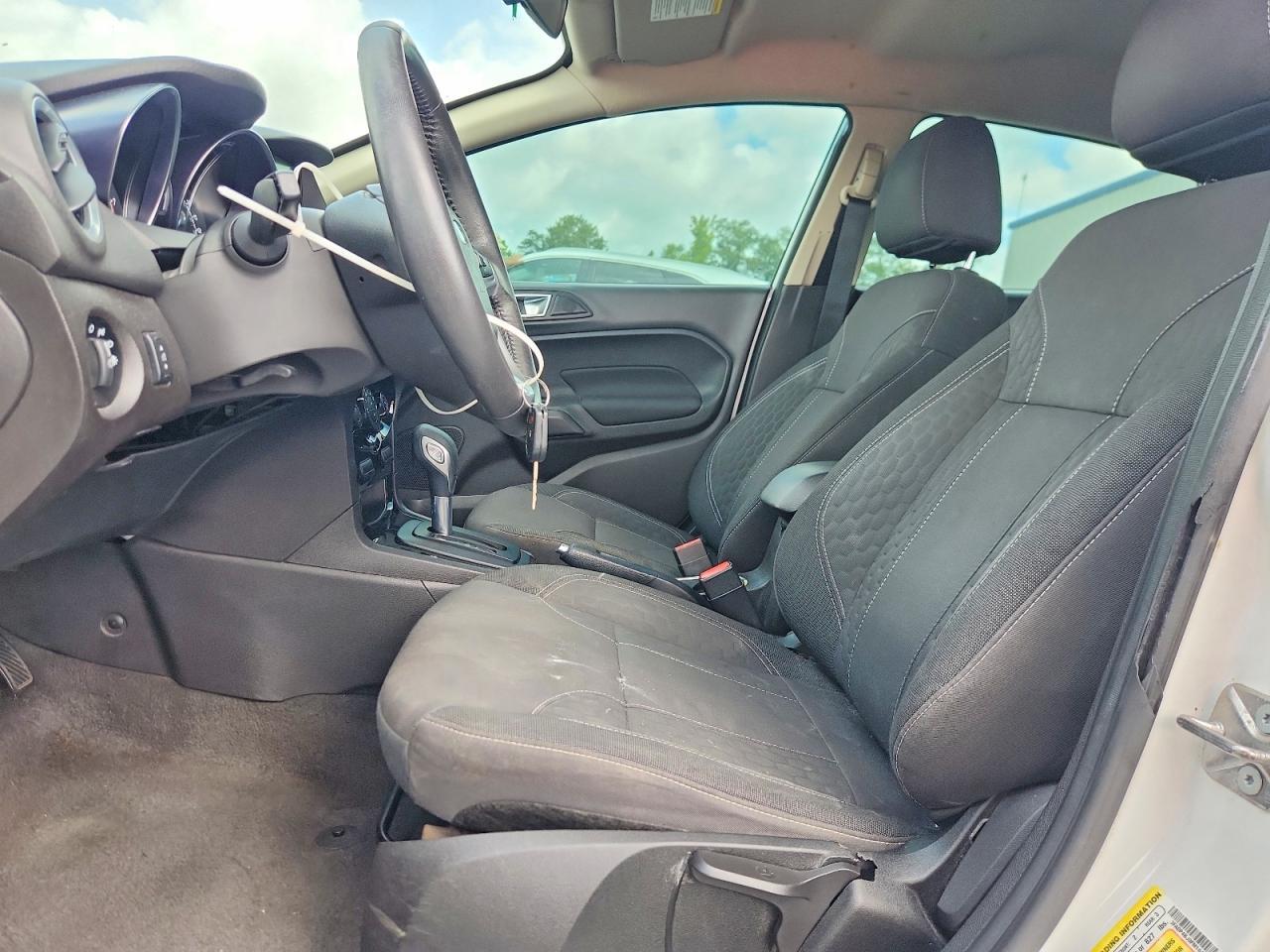 2015 Ford Fiesta Se - zdjęcie 7