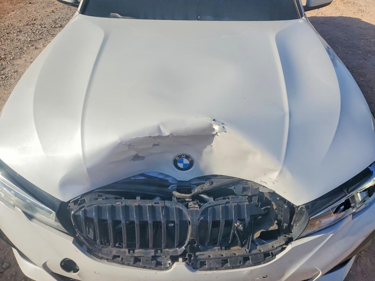 2020 BMW 330I - zdjęcie 11