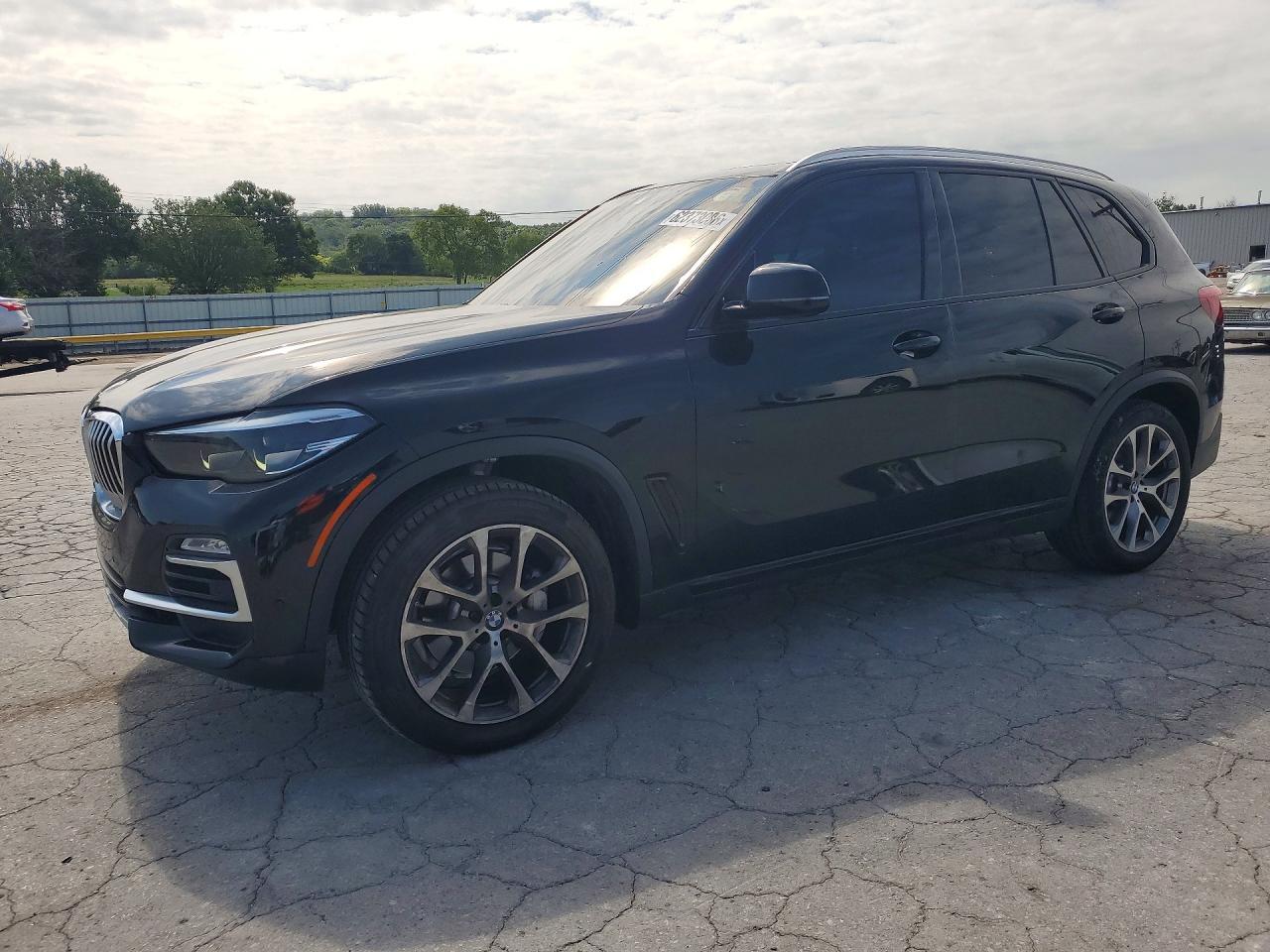 2020 BMW X5 Sdrive 40I - zdjęcie główne