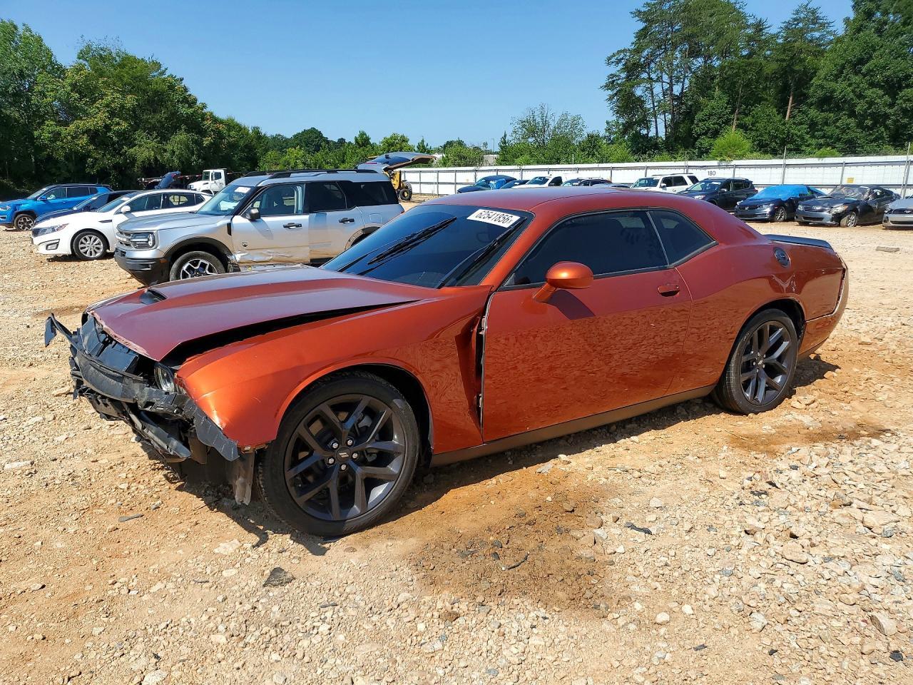 2021 Dodge Challenger R/T - zdjęcie główne