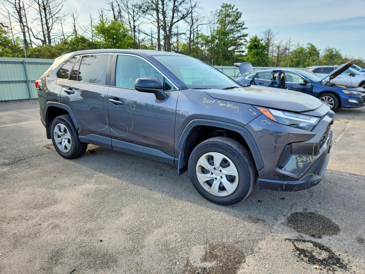 2023 Toyota Rav4 Le - zdjęcie 4