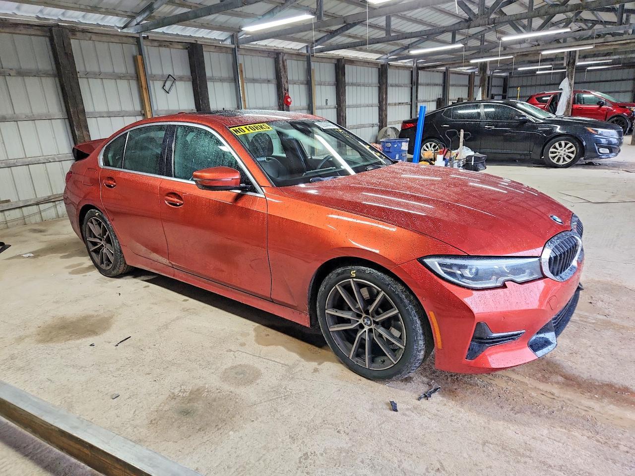 2021 BMW 330I - zdjęcie 4