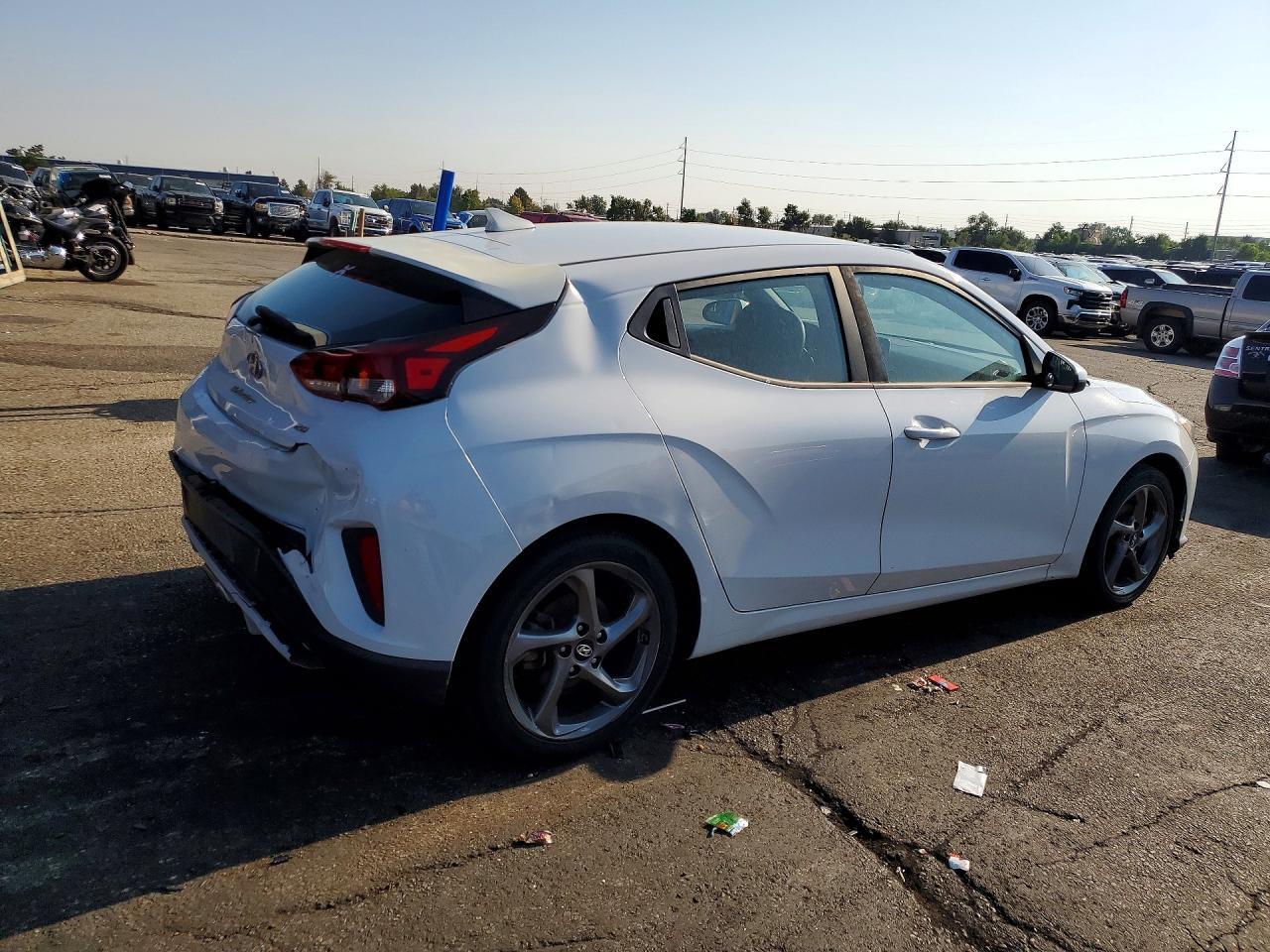 2019 Hyundai Veloster 2.0L - zdjęcie 3