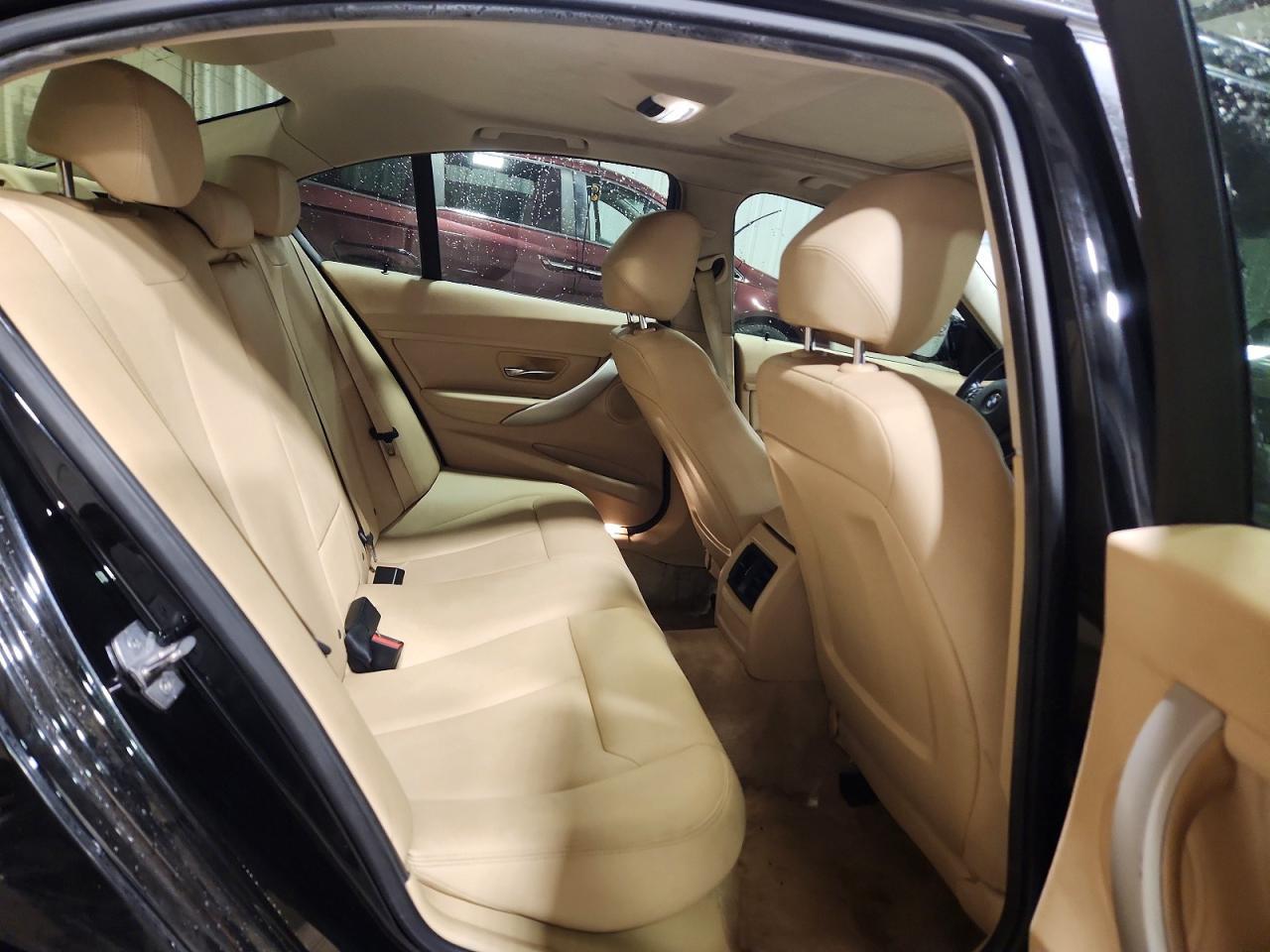 2015 BMW 320 I xDrive - zdjęcie 10