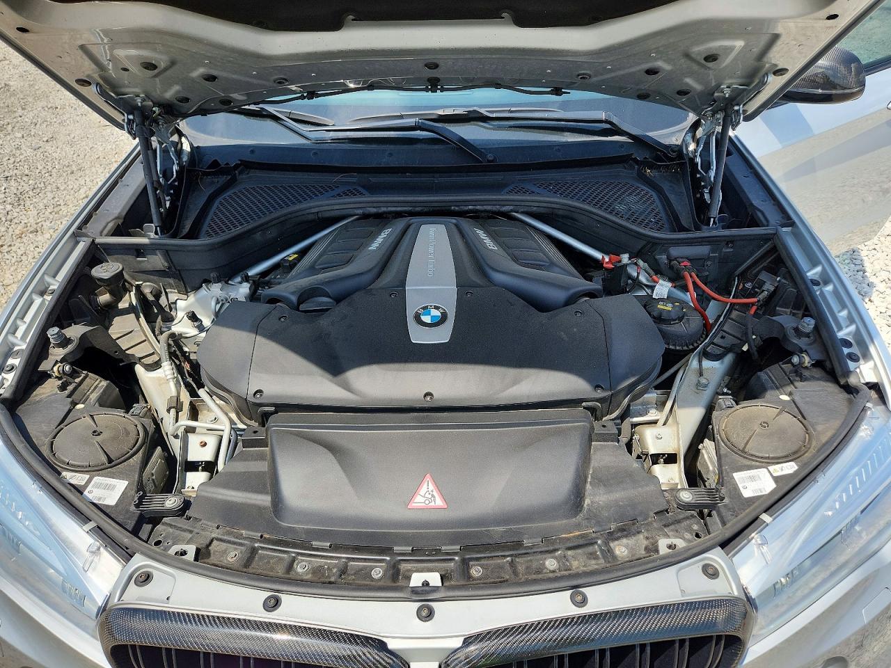 2016 BMW X5 xDrive50I - zdjęcie 11