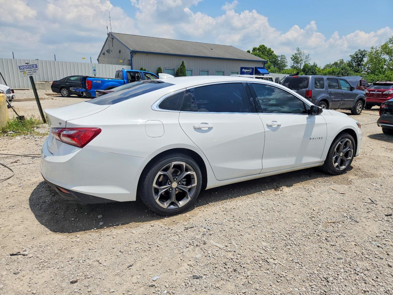 2022 Chevrolet Malibu Lt - zdjęcie 3