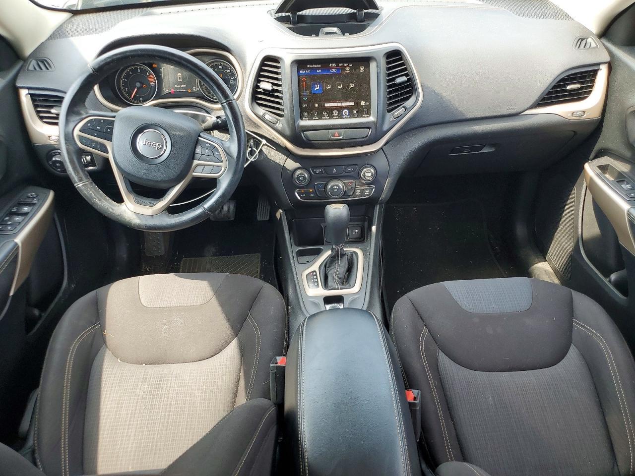 2017 Jeep Cherokee Latitude - zdjęcie 8