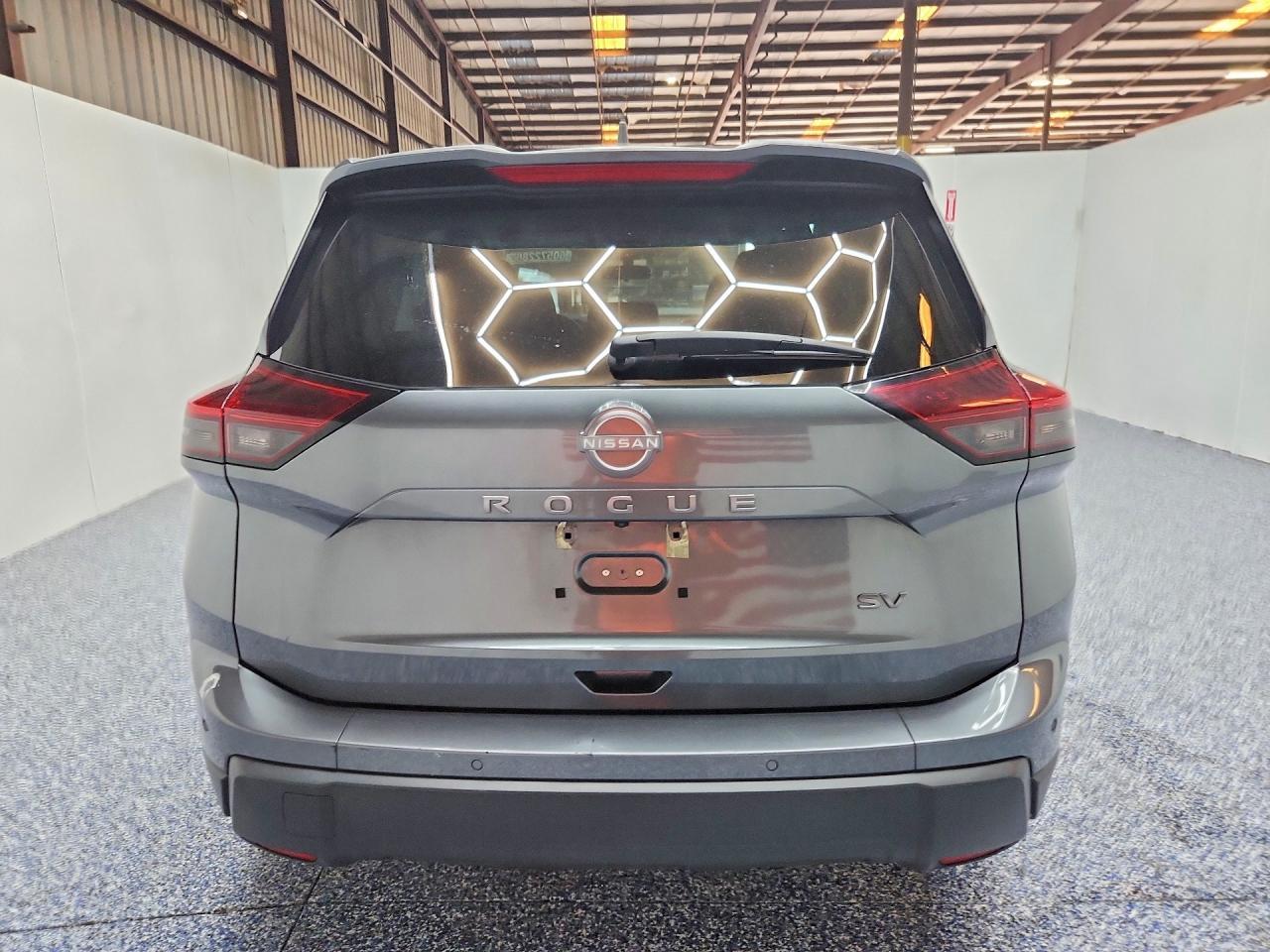 2024 Nissan Rogue Sv - zdjęcie 6