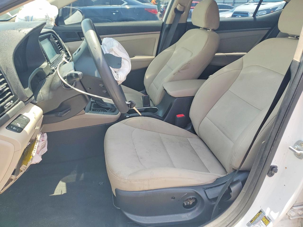 2018 Hyundai Elantra Sel - zdjęcie 13