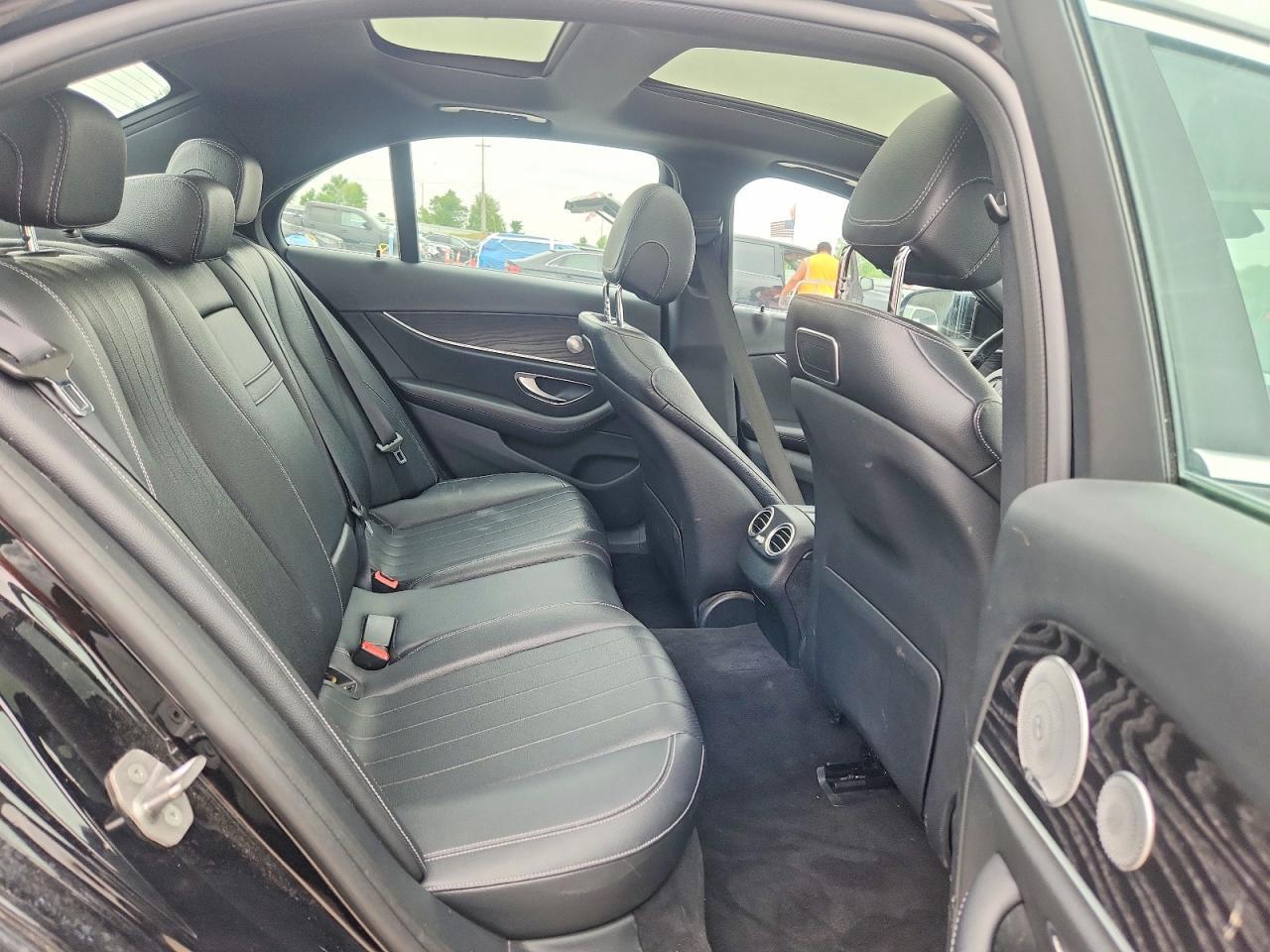 2018 Mercedes-Benz E 400 4Matic - zdjęcie 10