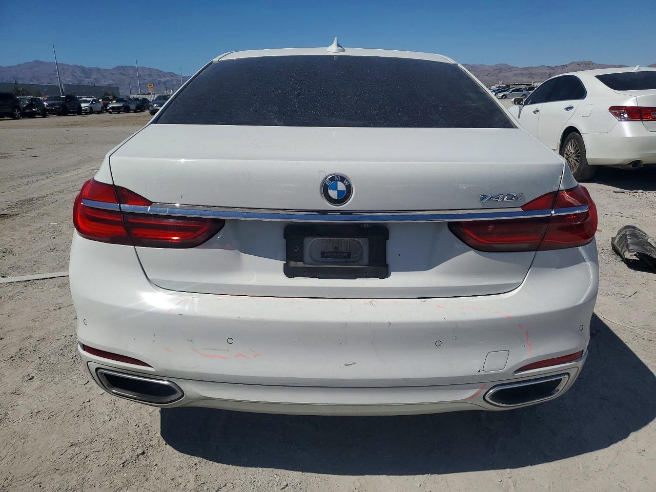 2018 BMW 740 I - zdjęcie 6