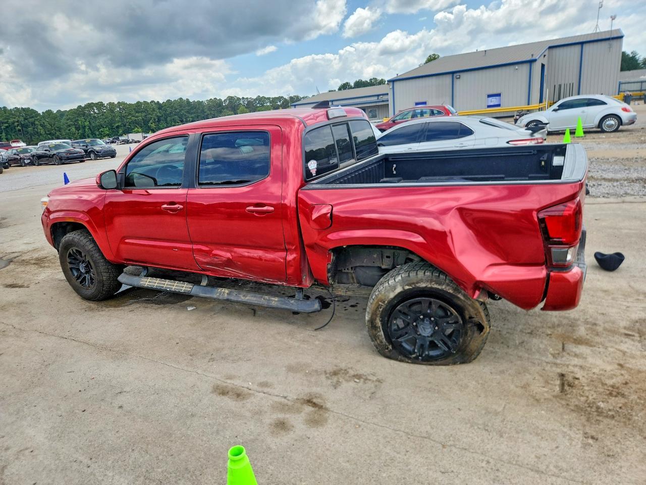 2019 Toyota Tacoma Sr - zdjęcie 2