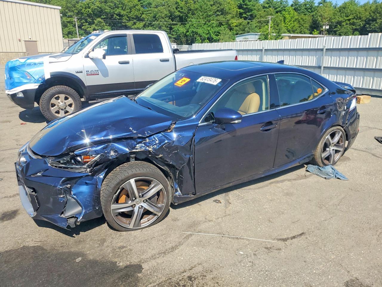 2018 Lexus Is 300 - zdjęcie główne