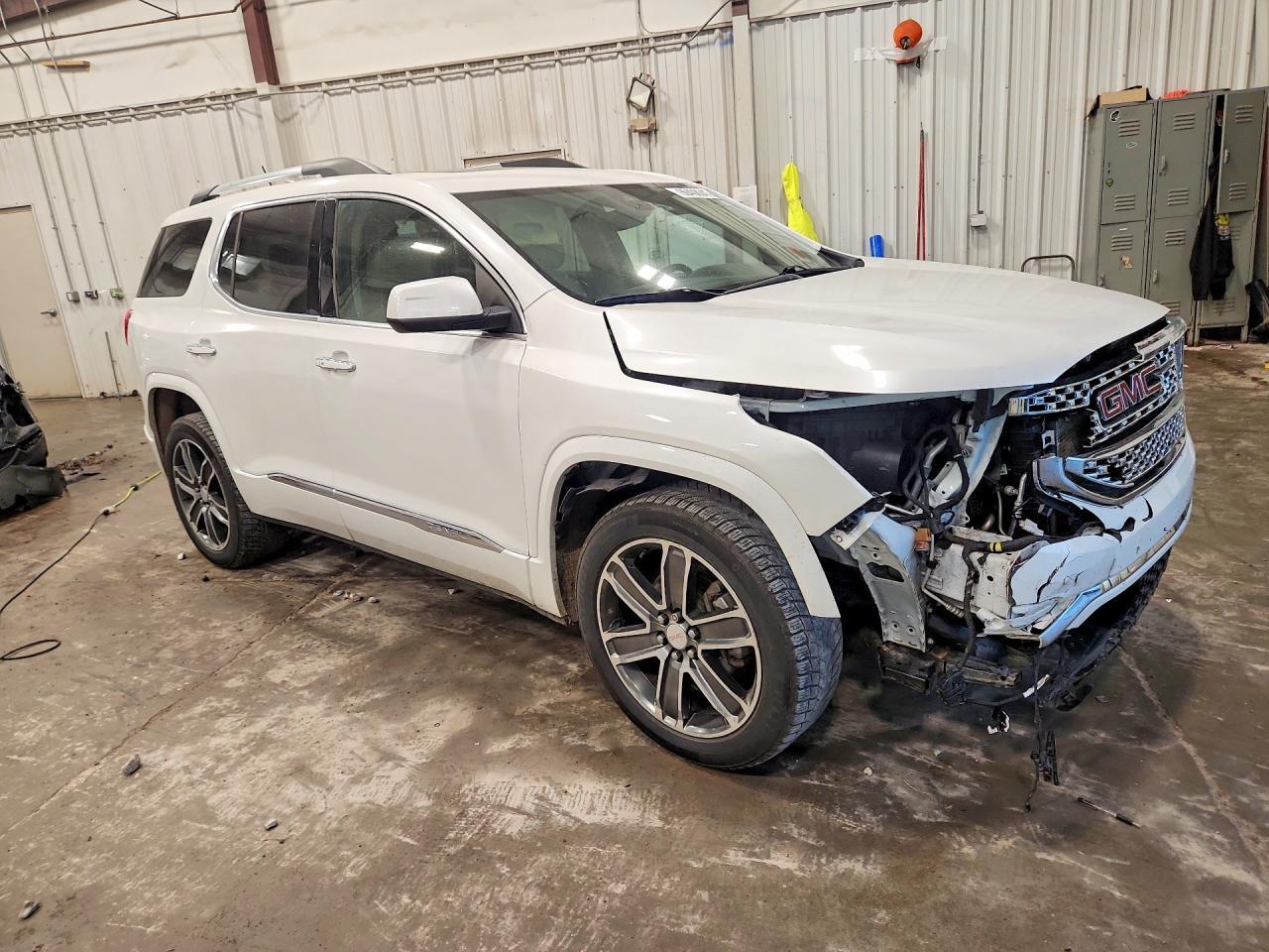 2019 GMC Acadia Denali - zdjęcie 4