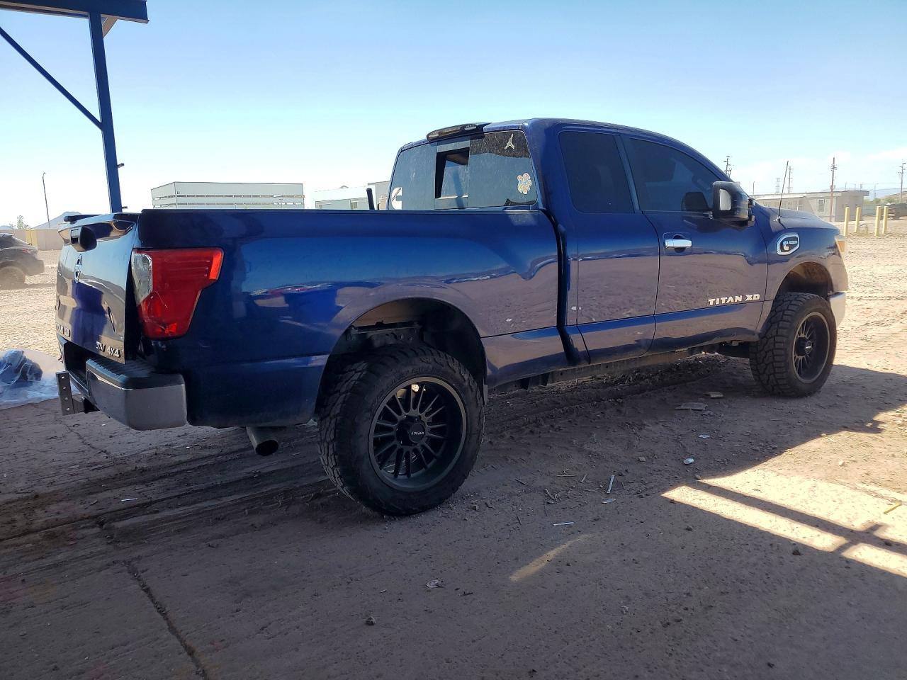2017 Nissan Titan Xd S - zdjęcie 3