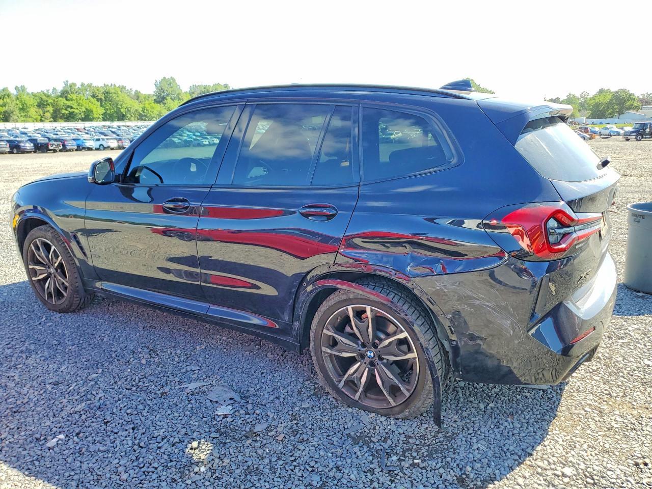 2022 BMW X3 xDrive30I - zdjęcie 2