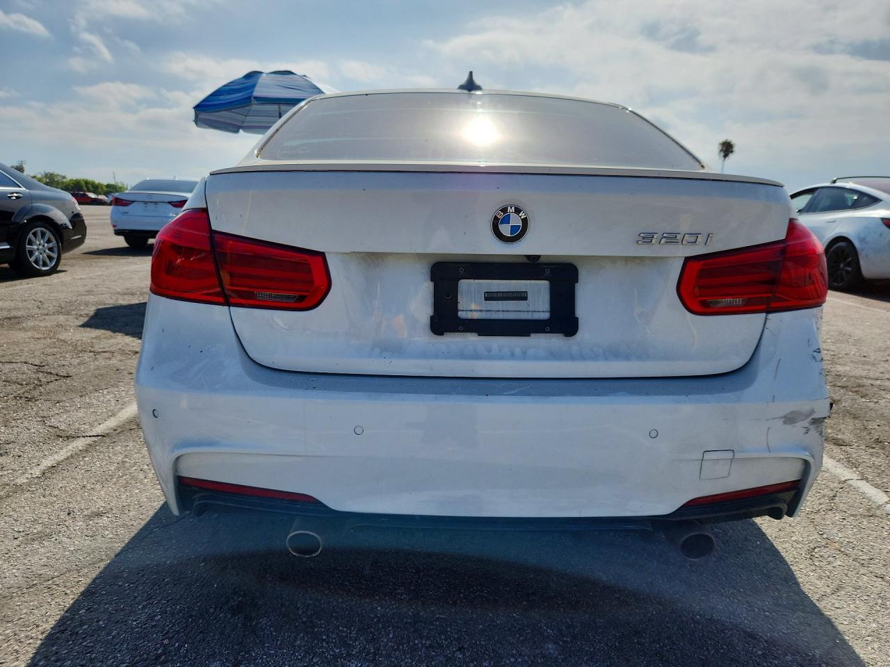 2017 BMW 320 I - zdjęcie 6