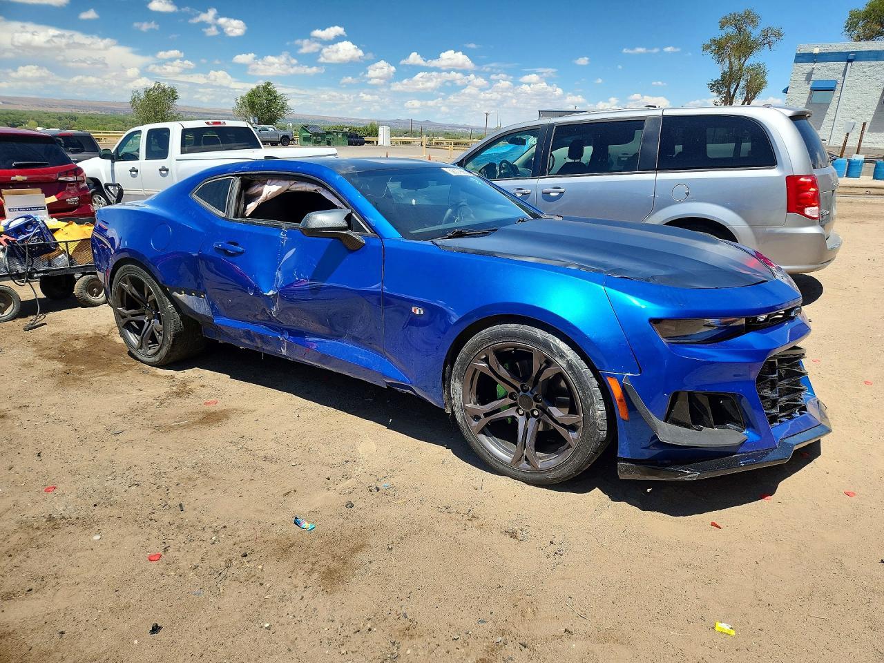 2017 Chevrolet Camaro Ls - zdjęcie 4